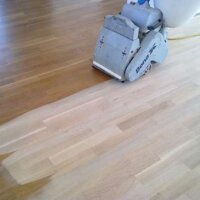 Holzboden abschleifen von DecoArt Parkett